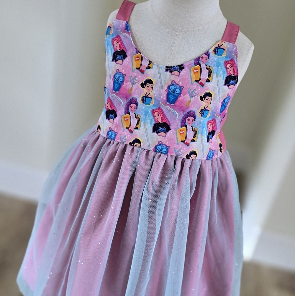 K-pop demon hunters dress